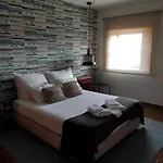Casa Aldeia Da Lapa Bed & Breakfast