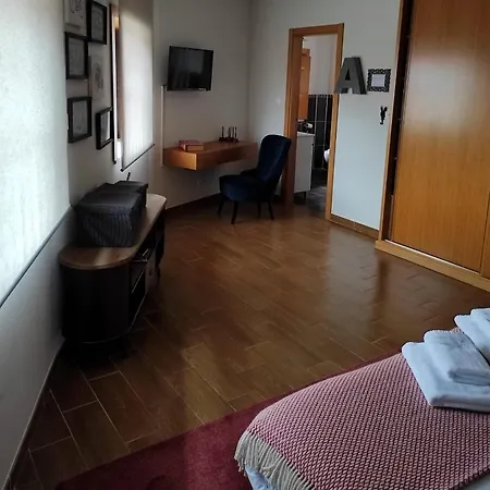 Casa Aldeia Da Lapa فندق مبيت وإفطار 3*