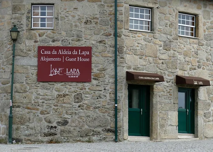 Casa Aldeia Da Lapa Отель типа 